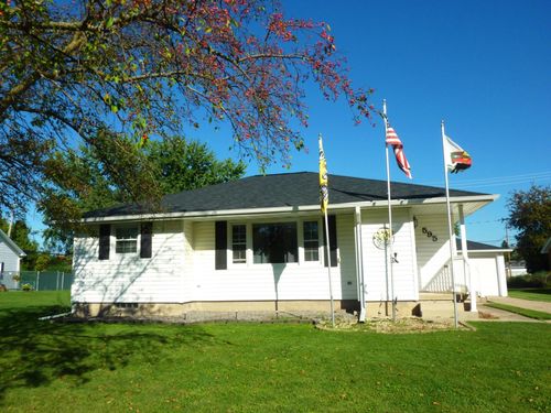 595 Carrington St, Waupun, WI, 53963-2117 | Card Image