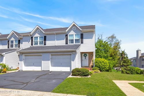 6 Lorenzo Ct, Aberdeen, NJ, 07747-1370 | Card Image