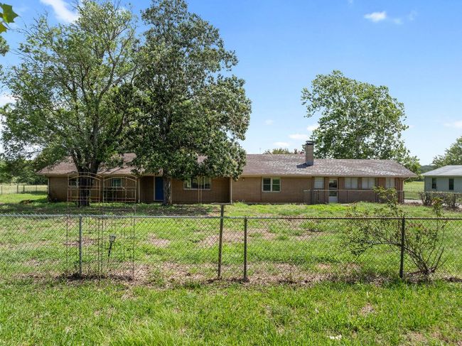 2255 Old Colony Line Rd, House other with 3 bedrooms, 2 bathrooms and 4 parking in Lockhart TX | Image 28