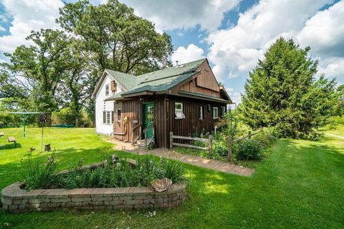 16473 County Road B, OSSEO, WI, 54758-7944 | Card Image