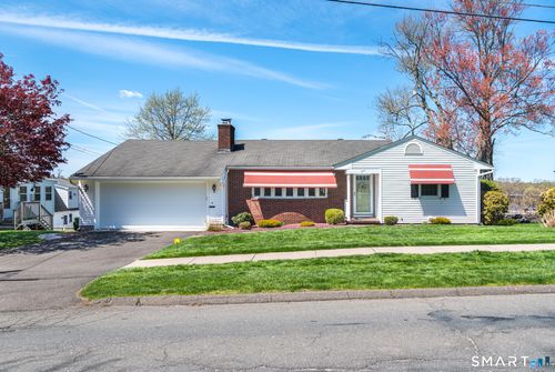 260 Pearl St, Enfield, CT, 06082-4332 | Card Image