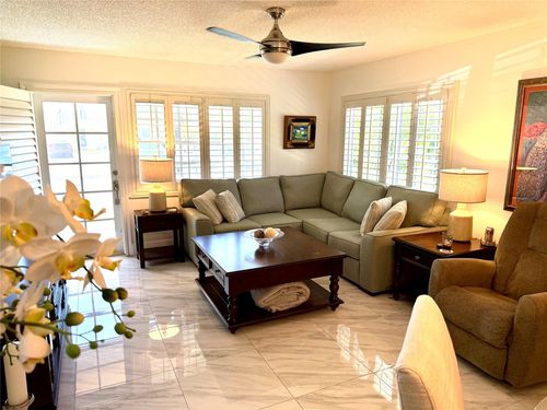 115j-1940 Ne 2nd Ave, Wilton Manors, FL, 33305 | Card Image
