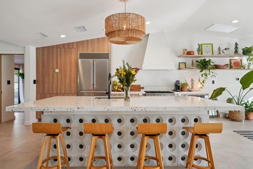 3864 E Calle San Raphael, Palm Springs, CA, 92264-1307 | Card Image