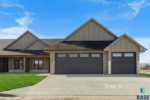 1225 E Thompson Pl, Tea, SD, 57064-8337 | Card Image