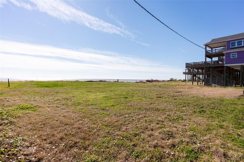 981 Marjorie, Port Bolivar, TX, 77650 | Card Image