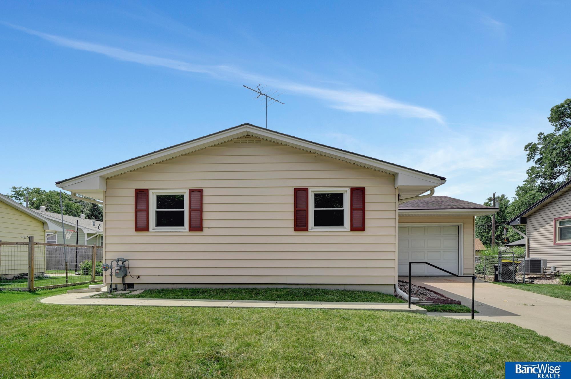Martin St, Lincoln, NE 68504