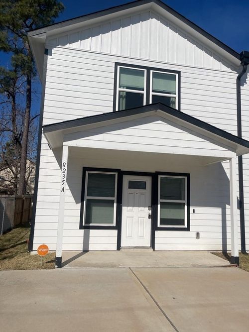 a-8235 Locksley Rd, Houston, TX, 77078-2734 | Card Image