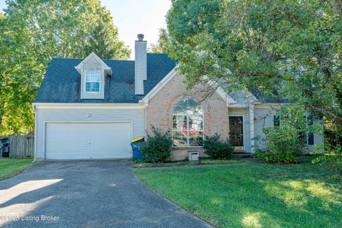8608 Raintree Cir, Pewee Valley, KY, 40056-9070 | Card Image
