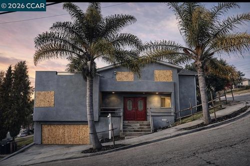 3635 64th Ave, Oakland, CA, 94605-1803 | Card Image