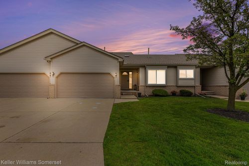53242 Butternut St, Chesterfield, MI, 48051-2755 | Card Image