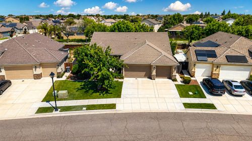 1176 Obsidian Court, Los Banos, CA, 93635 | Card Image