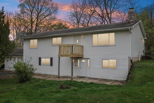 517 Highland Drive, Baraboo, WI, 53913 | Card Image