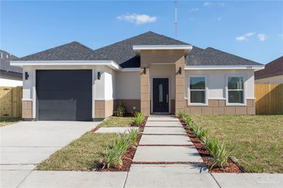 6008 N Rayo Del Sol Street, House other with 3 bedrooms, 2 bathrooms and 1 parking in Edinburg TX | Image 2