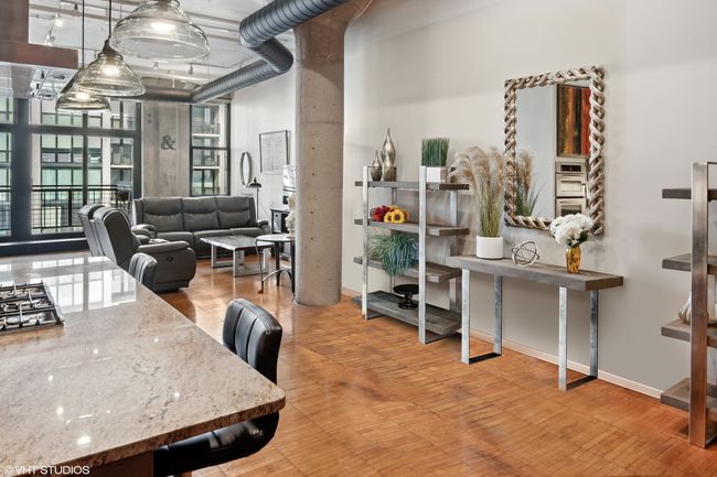 APT-1005 - 728 W Jackson Blvd, Home with 2 bedrooms, 2 bathrooms and null parking in CHICAGO IL | Image 5