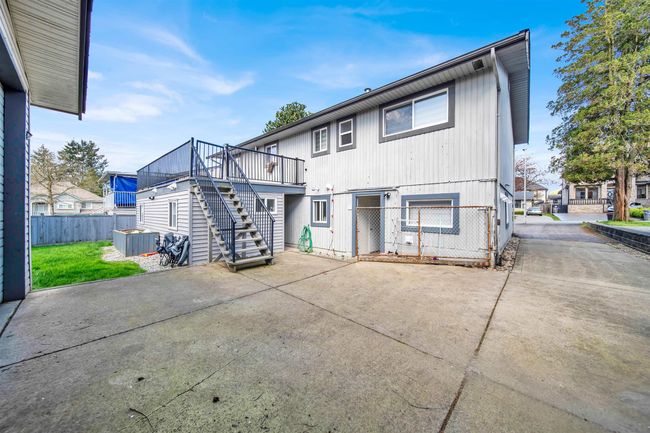 13822 92 A Ave, House other with 10 bedrooms, 6 bathrooms and 8 parking in Surrey BC | Image 18