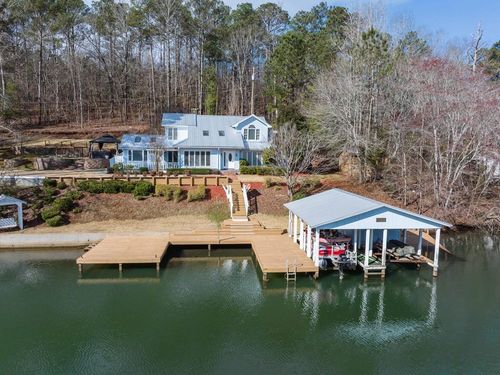 210 Williams Dr W, Hamilton, GA, 31811-3820 | Card Image