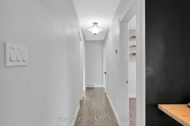 64 Nash Rd S, House other with 6 bedrooms, 2 bathrooms and 3 parking in Hamilton ON | Image 11