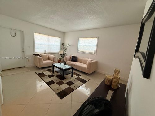 apt-1-4061 N Dixie Hwy, Oakland Park, FL, 33334-3041 | Card Image