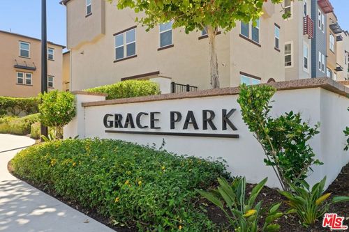 551 Daniel Freeman Cir, Inglewood, CA, 90301-4147 | Card Image