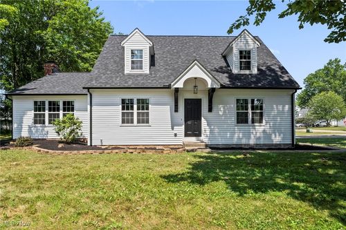 7151 Bunker Cv, Mentor, OH, 44060-5337 | Card Image