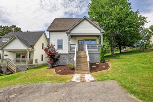 a-2143 Bell St, Ashland City, TN, 37015-6949 | Card Image