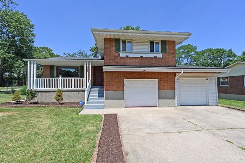 3258 Lillwood Ln, Colerain Twp, OH, 45251-2518 | Card Image