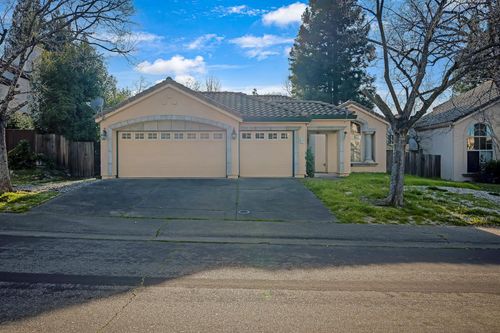 187 John Henry Cir, Folsom, CA, 95630-8135 | Card Image