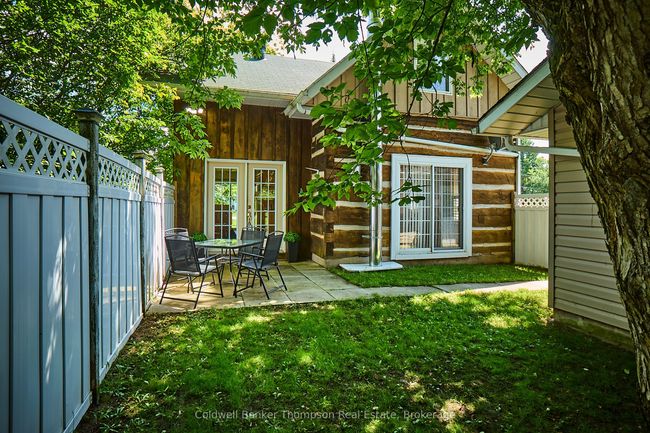 2148 Stisted Rd S, House other with 3 bedrooms, 2 bathrooms and 6 parking in Sprucedale ON | Image 6