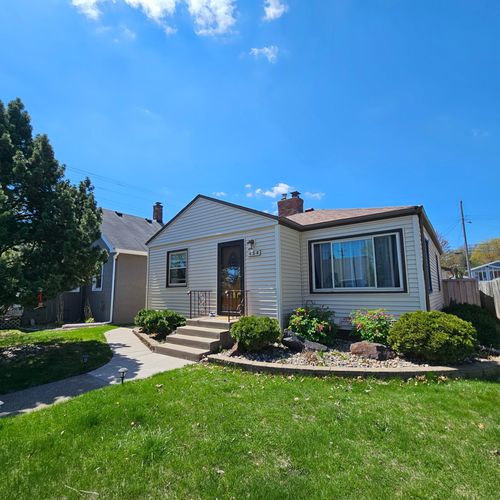 454 8th Ave S, South Saint Paul, MN, 55075-2510 | Card Image