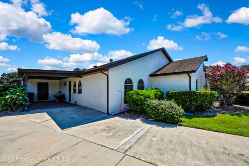 9155 Lingrove Rd, WEEKI WACHEE, FL, 34613-5152 | Card Image