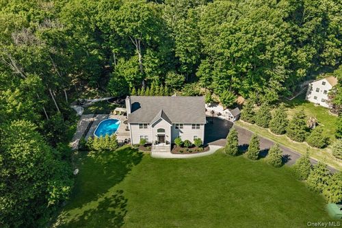 103 Teakettle Spout Rd, Mahopac, NY, 10541-4250 | Card Image