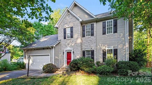 1515 Klompen Rd, Kernersville, NC, 27284-7966 | Card Image
