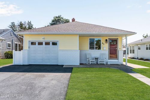 61 Falmouth St, Toms River, NJ, 08757-4203 | Card Image