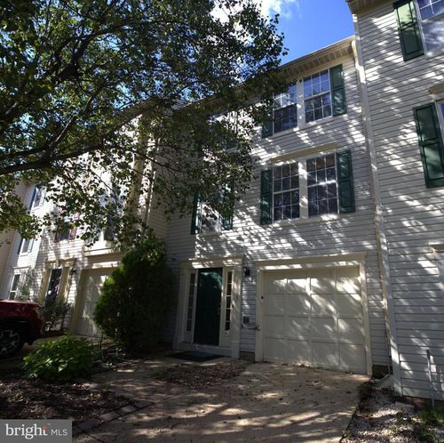 10327 Oconnell Ct, MANASSAS, VA, 20110-5996 | Card Image