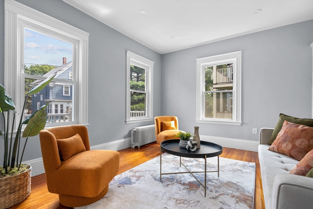 Durnell Ave, Roslindale, MA 02131