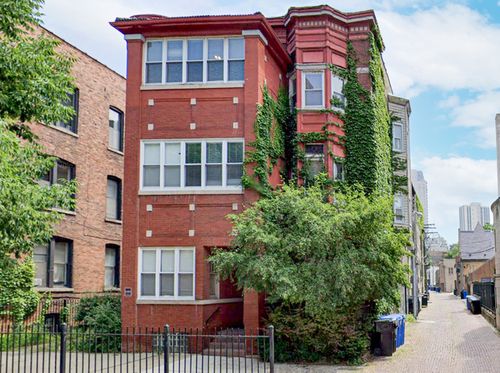 2525 N Orchard St, Chicago, IL, 60614-6272 | Card Image