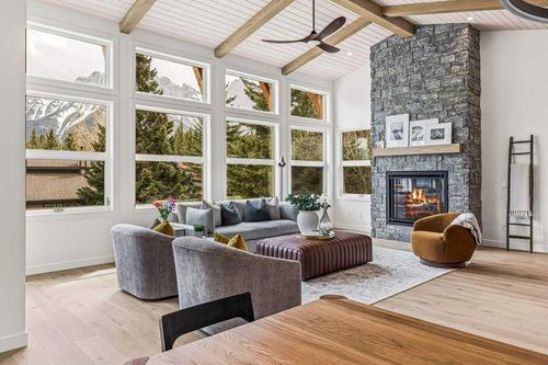 2 Pinewood Cres, Canmore, AB, T1W1P8 | Card Image