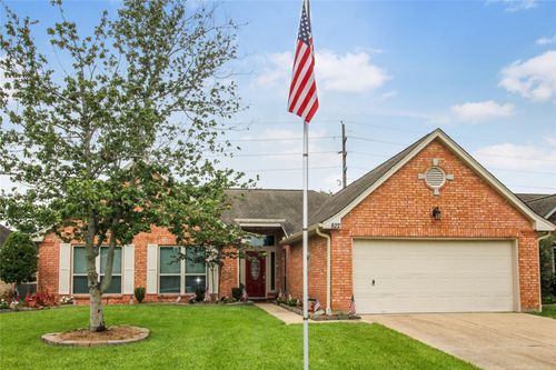 822 W Peach Hollow Cir, Pearland, TX, 77584-4004 | Card Image