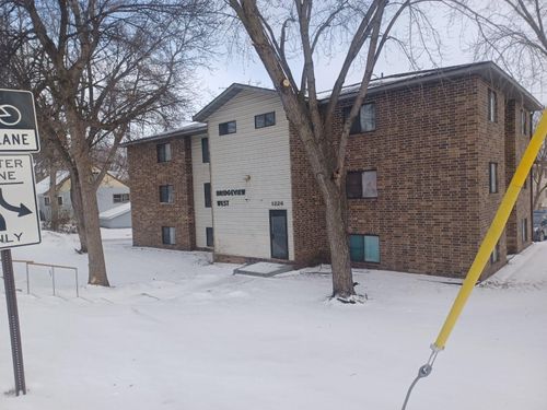 1226 9th Ave S, Saint Cloud, MN, 56301-2517 | Card Image