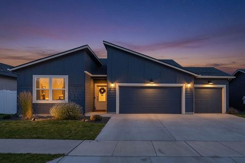 8418 W Red Ave, Cheney, WA, 99004-4029 | Card Image