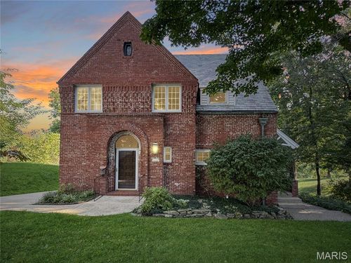 313 E Main St, Washington, MO, 63090-2840 | Card Image