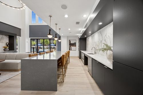 1004-4110 Fairmount St, Dallas, TX, 75219-3349 | Card Image