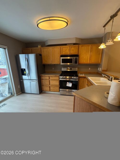 8579 Sara Lynn Place, Anchorage, AK, 99502 | Card Image