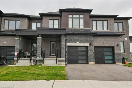 4 Owl Lane, Caledonia, ON, N3W0G4 | Card Image
