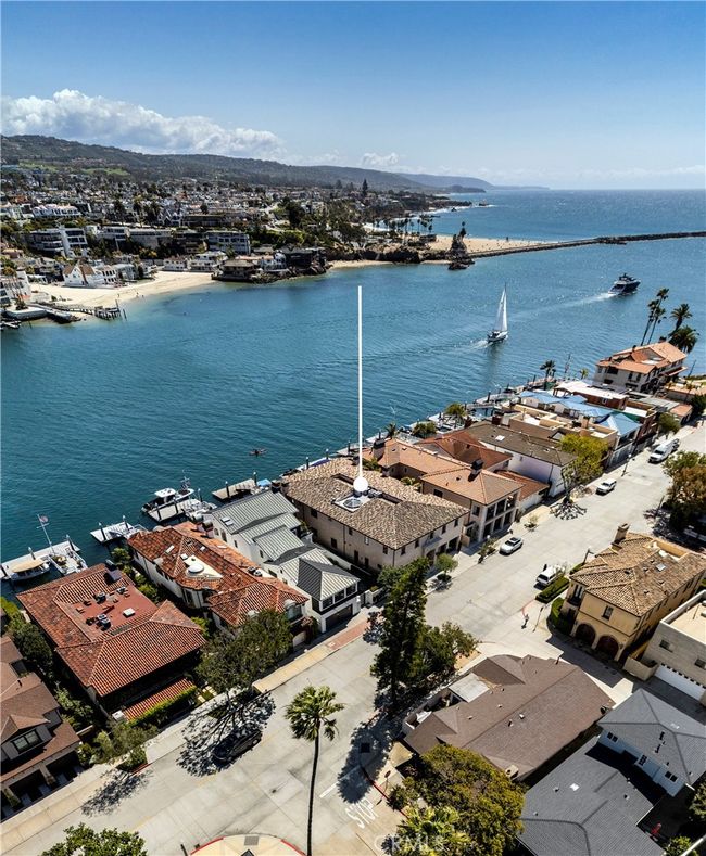 2258 Channel Rd, House other with 7 bedrooms, 9 bathrooms and 3 parking in Newport Beach CA | Image 51