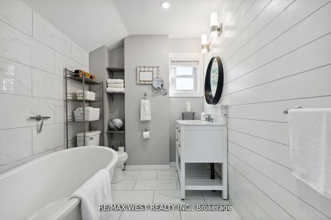 48 Burwell St, House other with 3 bedrooms, 2 bathrooms and 3 parking in Brantford ON | Image 16