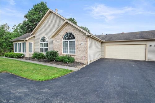 903 Willow Brook Dr Ne, Warren, OH, 44483-4645 | Card Image