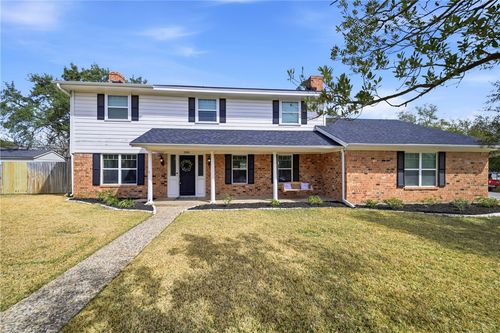 2105 Briar Oaks Drive, Bryan, TX, 77802 | Card Image