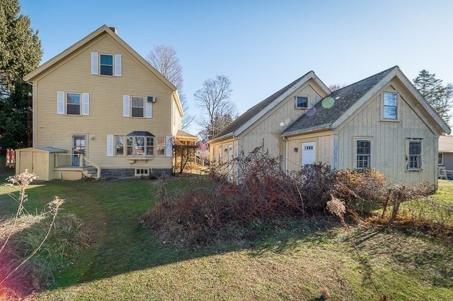 R - 20 Cross St, House other with 4 bedrooms, 2 bathrooms and 5 parking in Beverly MA | Image 20