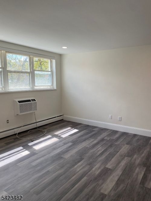 apt-2f-22 Cottage St, South Orange, NJ, 07079-2225 | Card Image